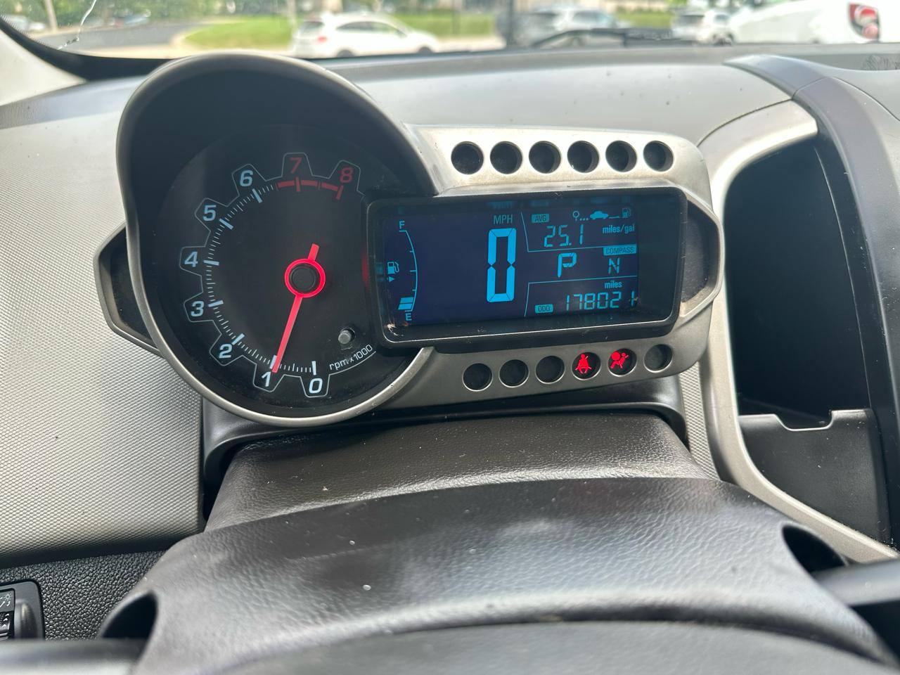 2016 Chevrolet Sonic LS - Photo 17