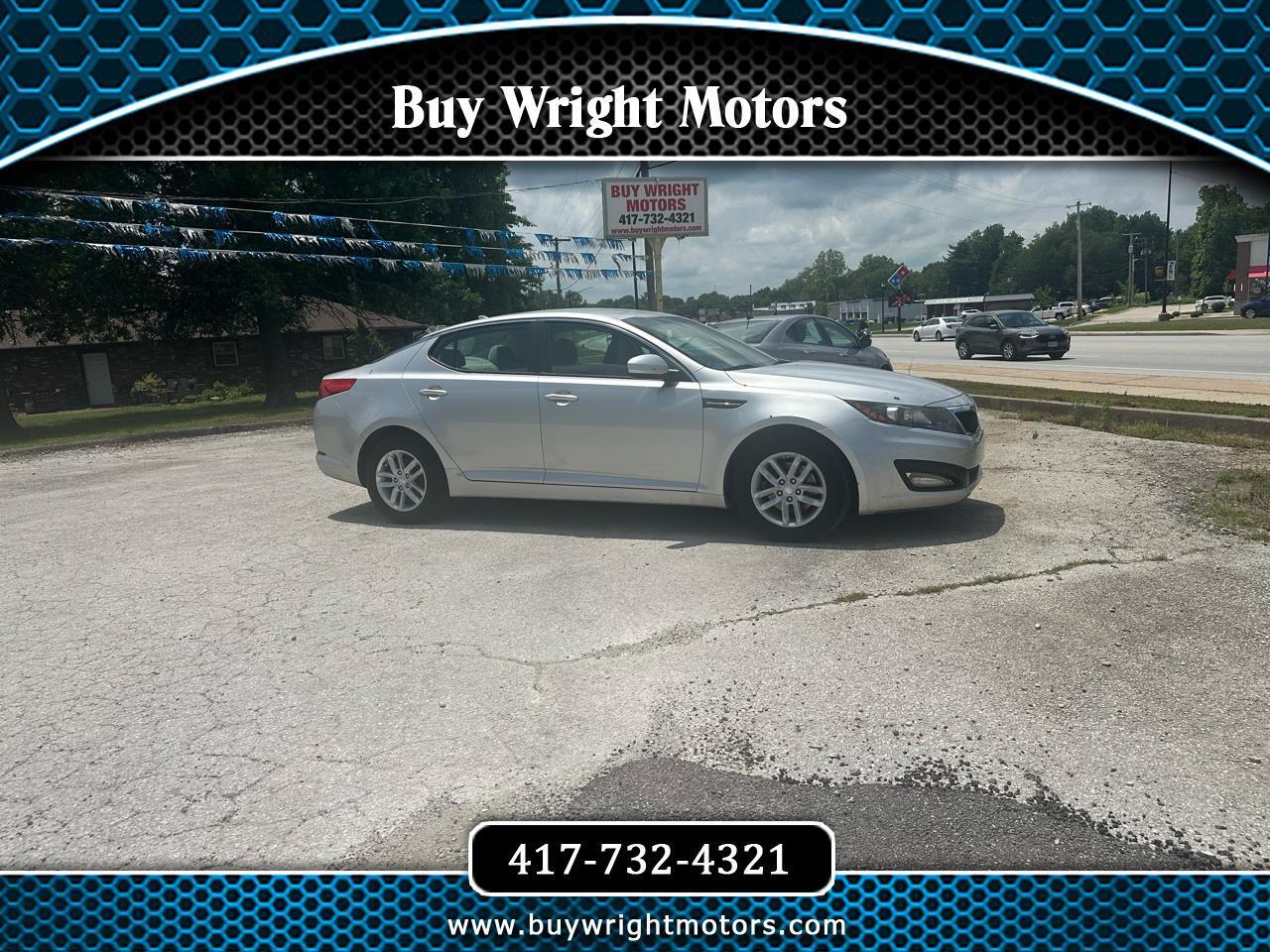 Kia Optima LX MT 2012