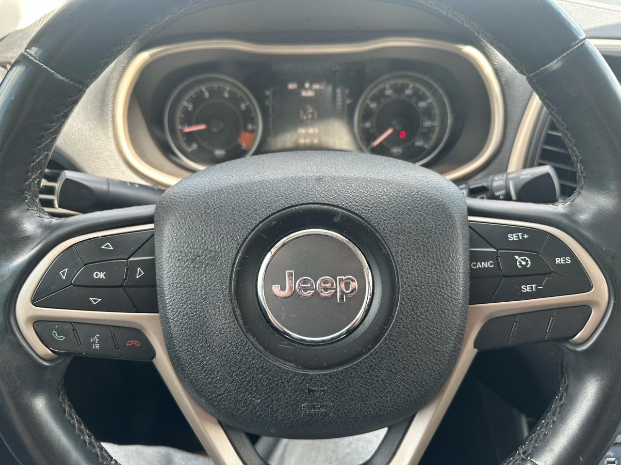 Jeep Cherokee Latitude FWD 2014