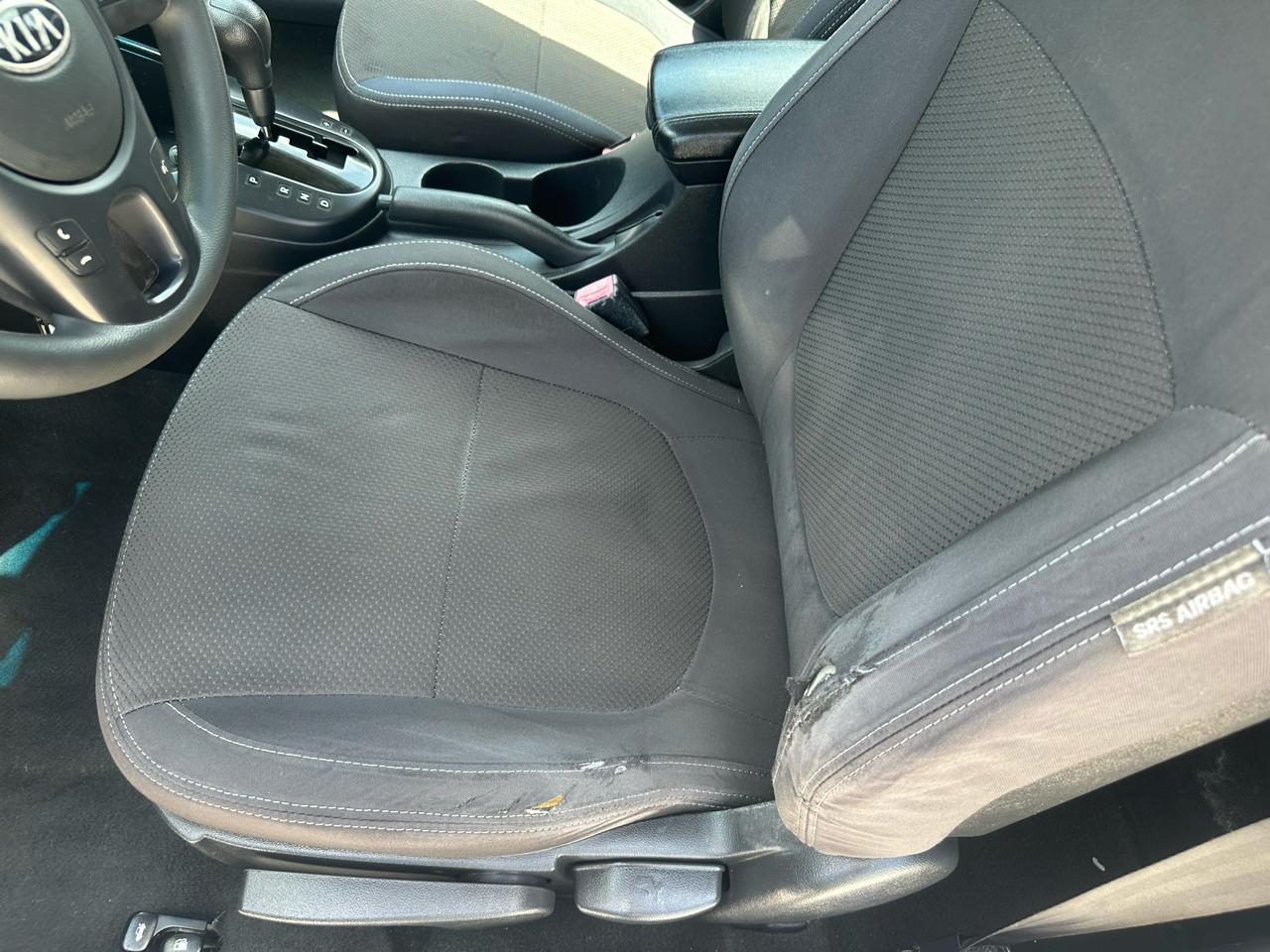 Kia Forte Koup EX 2010