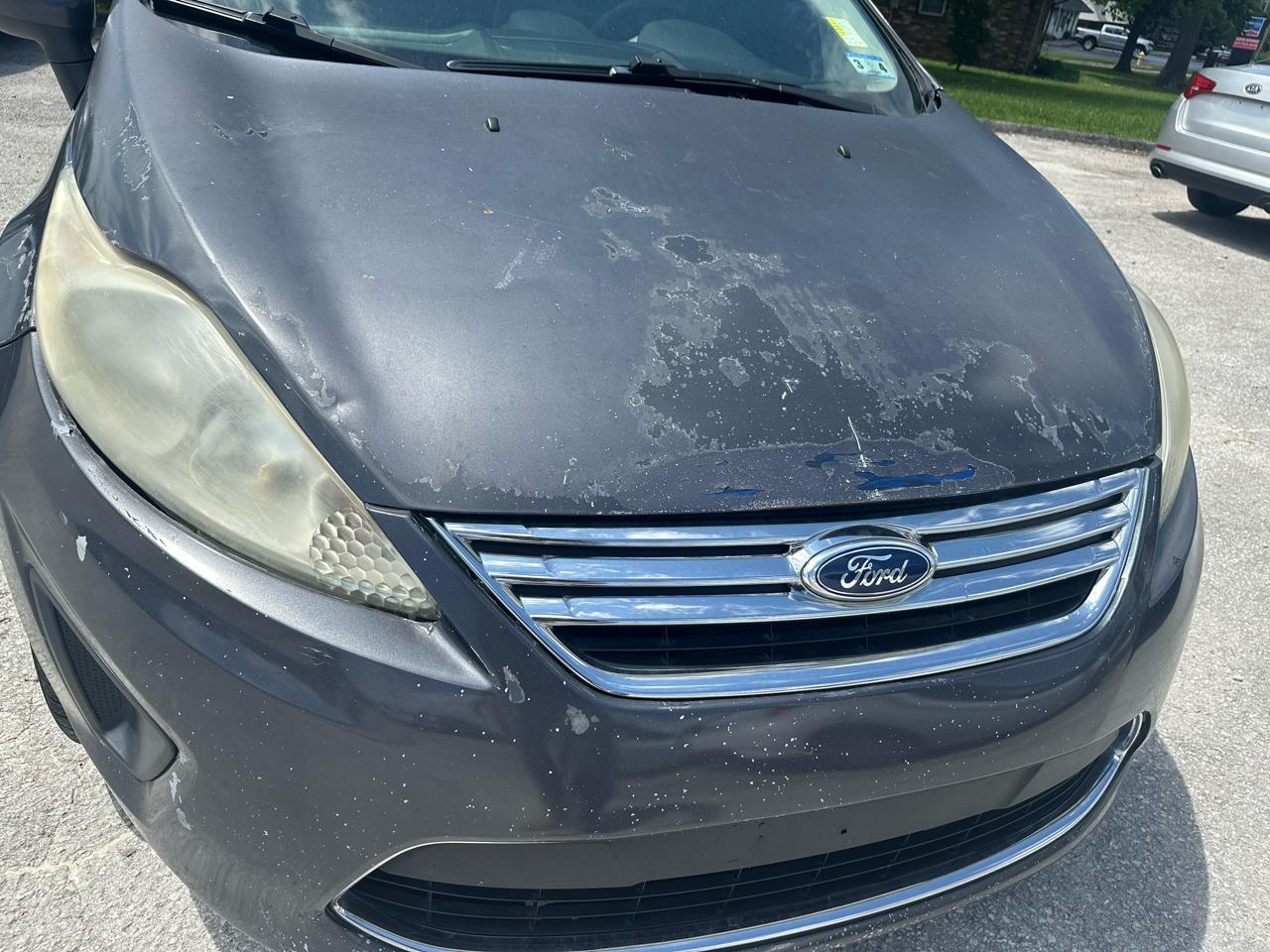 Ford Fiesta SE Sedan 2012