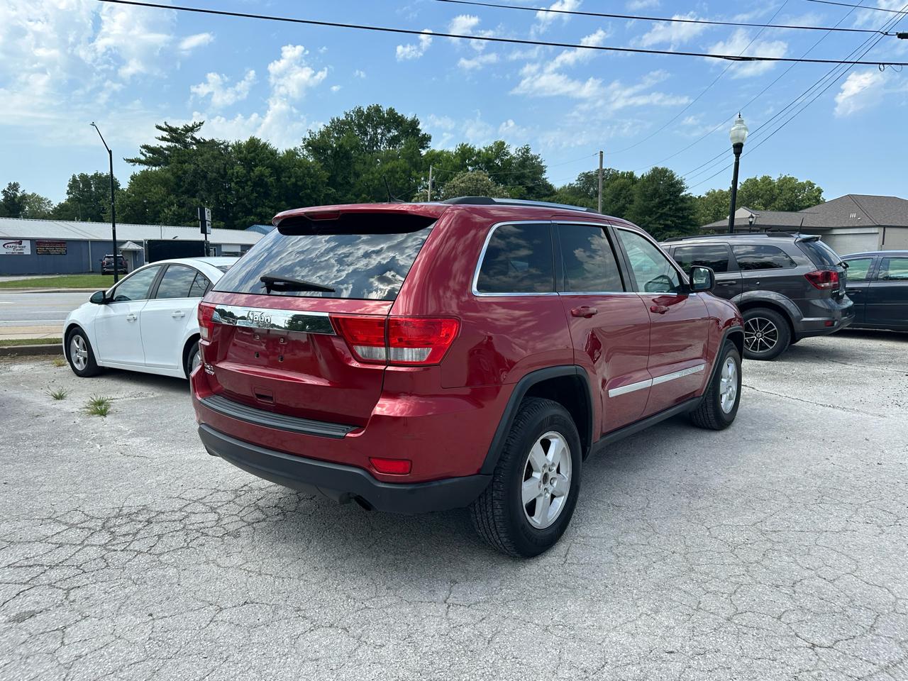 Jeep Grand Cherokee Laredo 4WD 2011