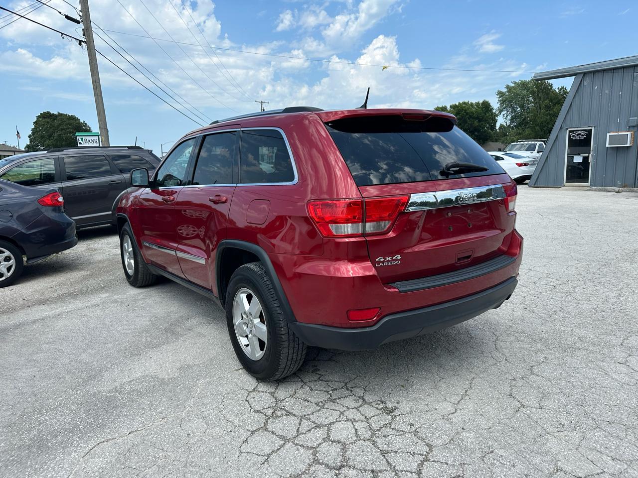 Jeep Grand Cherokee Laredo 4WD 2011