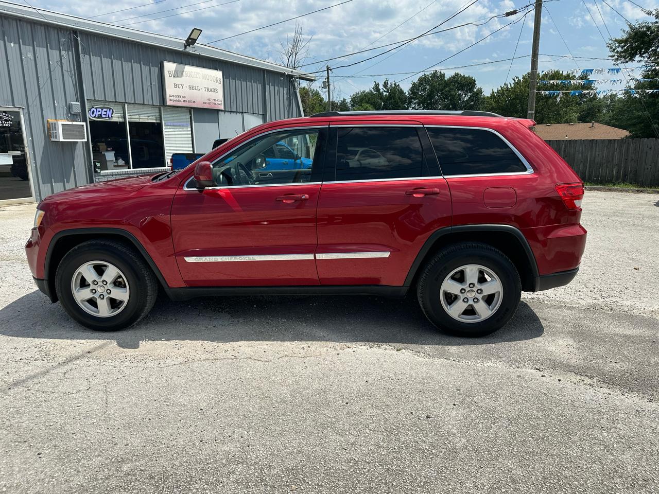 Jeep Grand Cherokee Laredo 4WD 2011