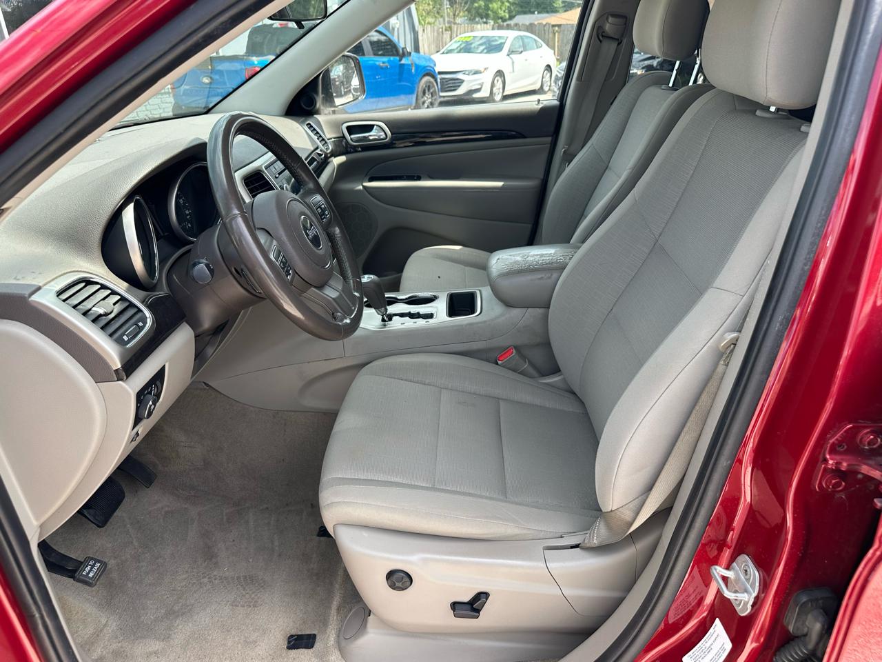 Jeep Grand Cherokee Laredo 4WD 2011