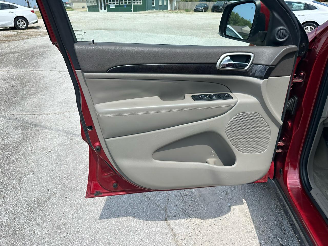 Jeep Grand Cherokee Laredo 4WD 2011