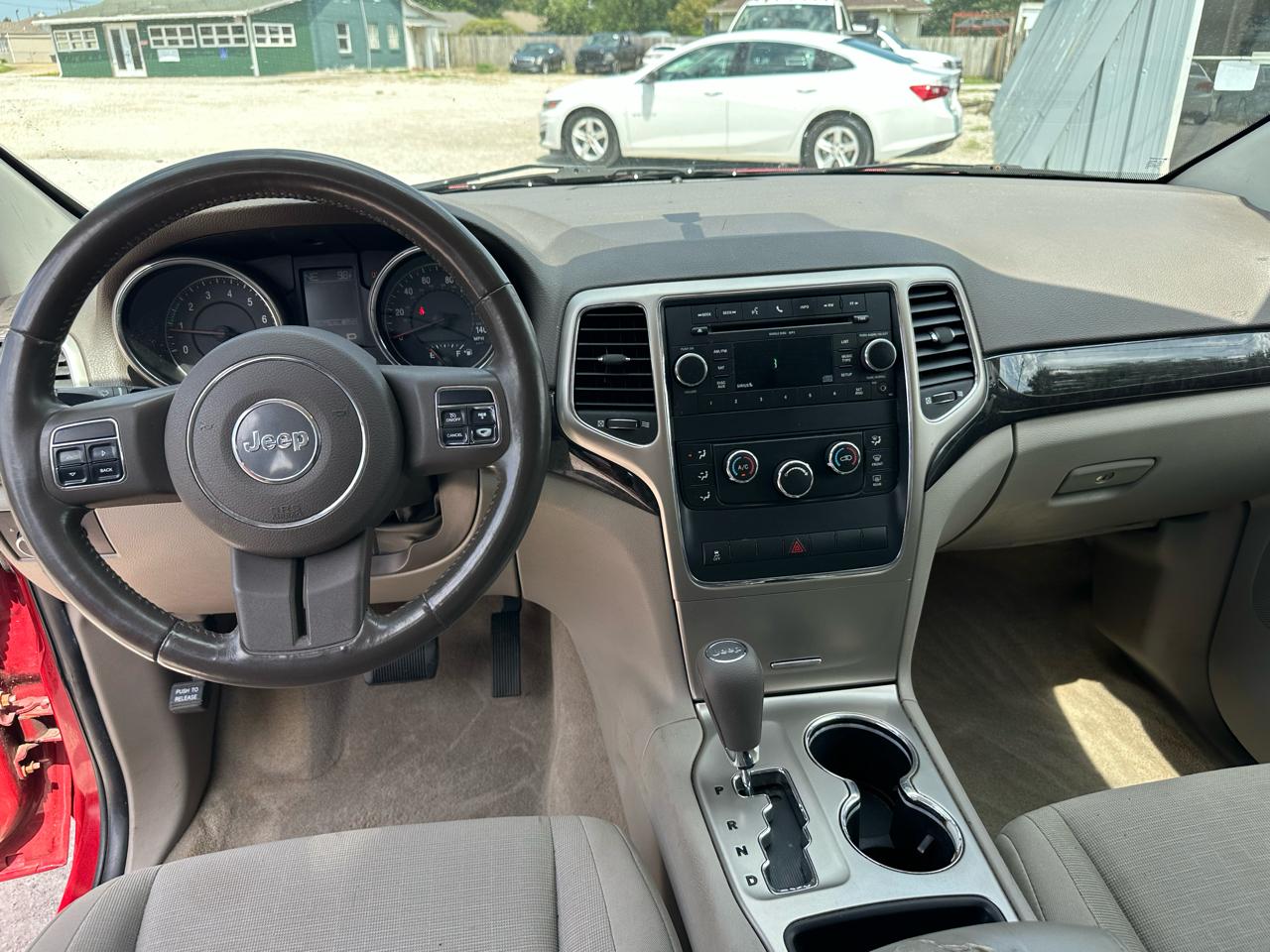 Jeep Grand Cherokee Laredo 4WD 2011