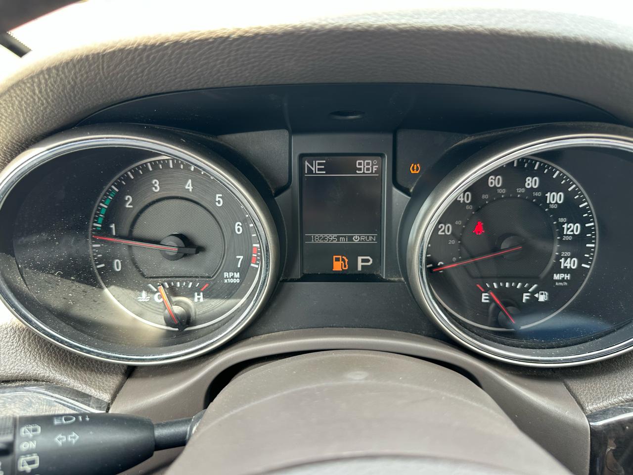 Jeep Grand Cherokee Laredo 4WD 2011