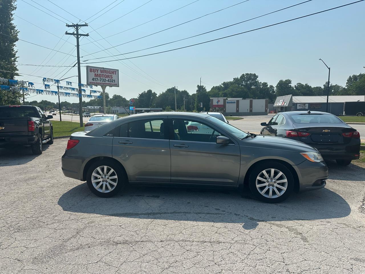 Chrysler 200 Touring 2012