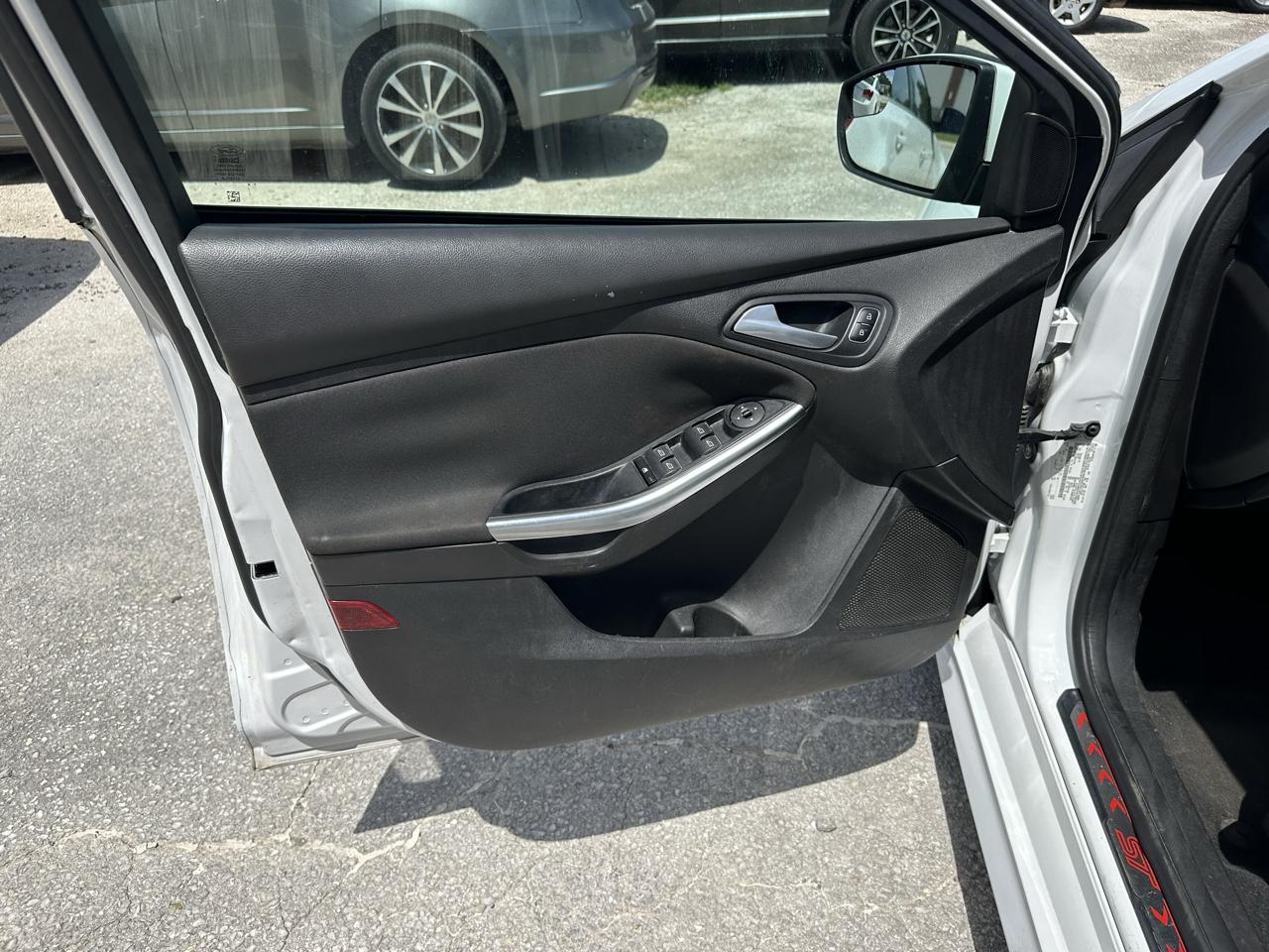 Ford Focus ST Hatch 2016