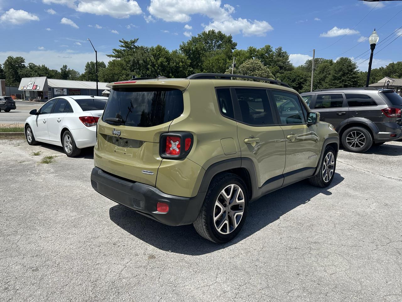 Jeep Renegade Latitude FWD 2015