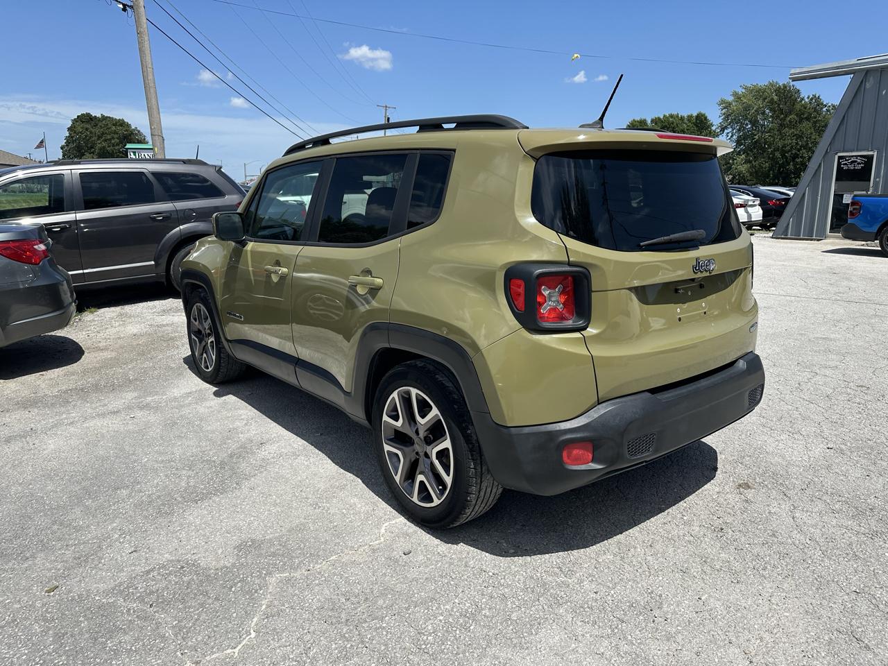 Jeep Renegade Latitude FWD 2015