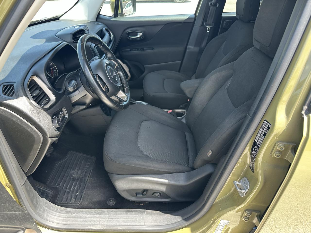Jeep Renegade Latitude FWD 2015