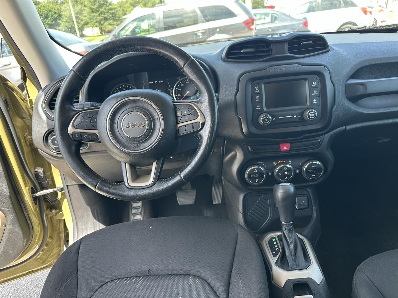 Jeep Renegade Latitude FWD 2015