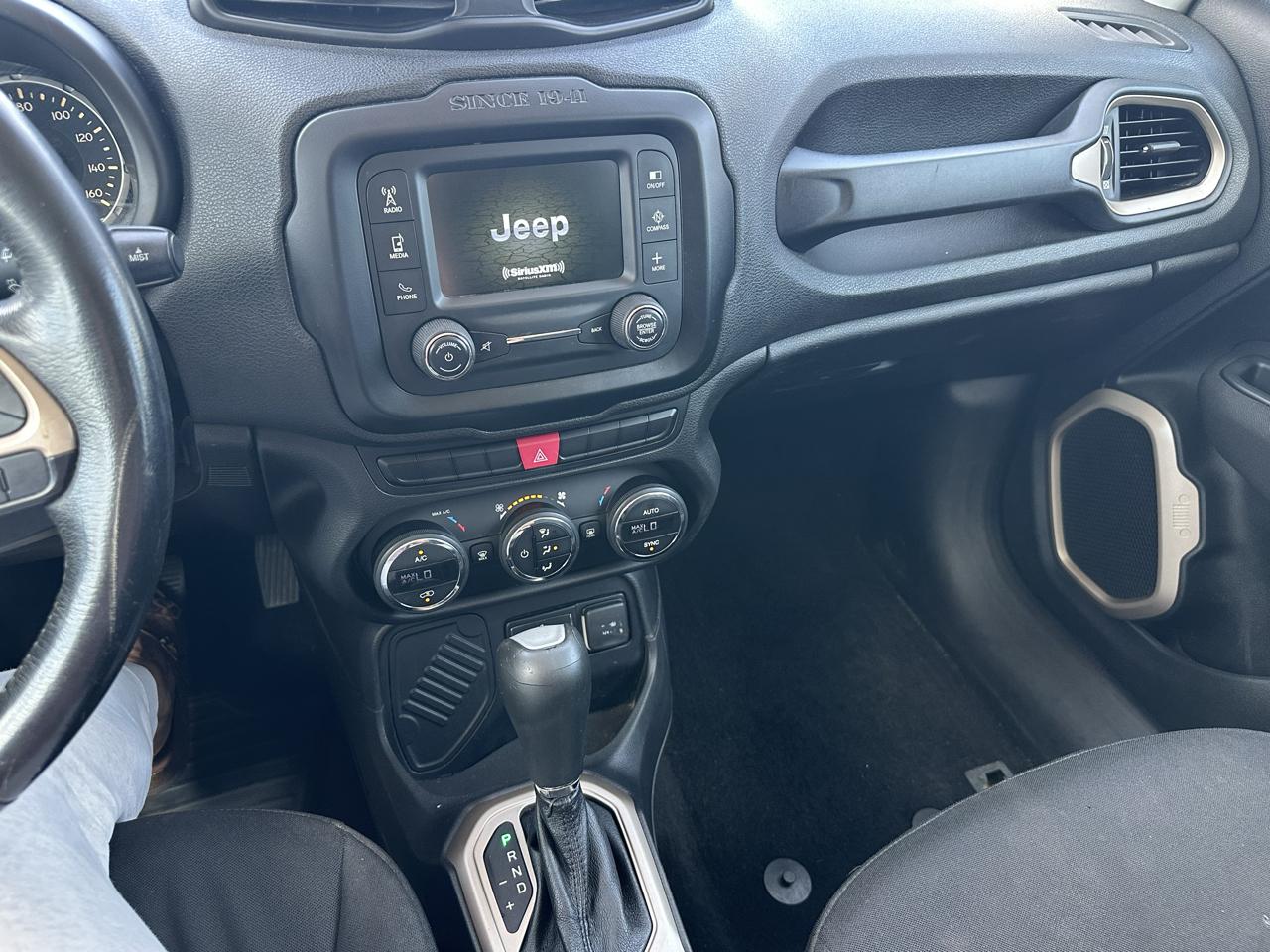 Jeep Renegade Latitude FWD 2015