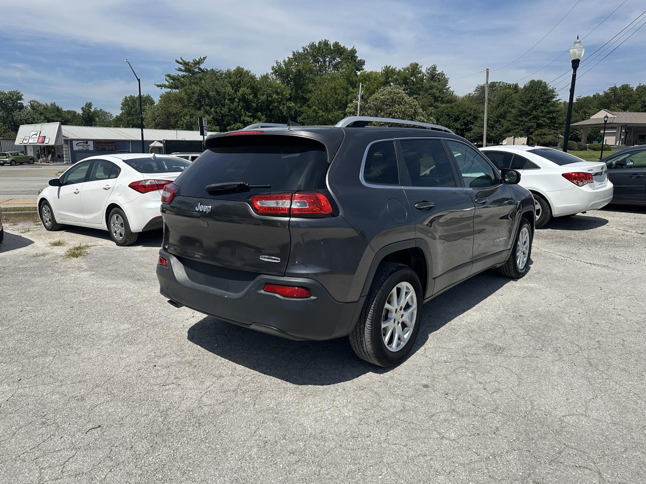 Jeep Cherokee Latitude FWD 2017