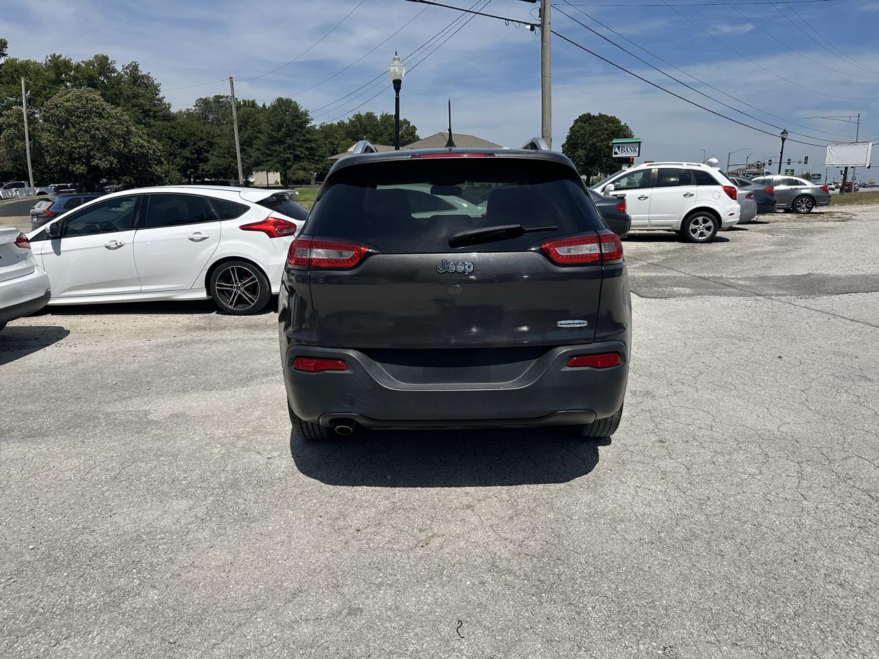 Jeep Cherokee Latitude FWD 2017
