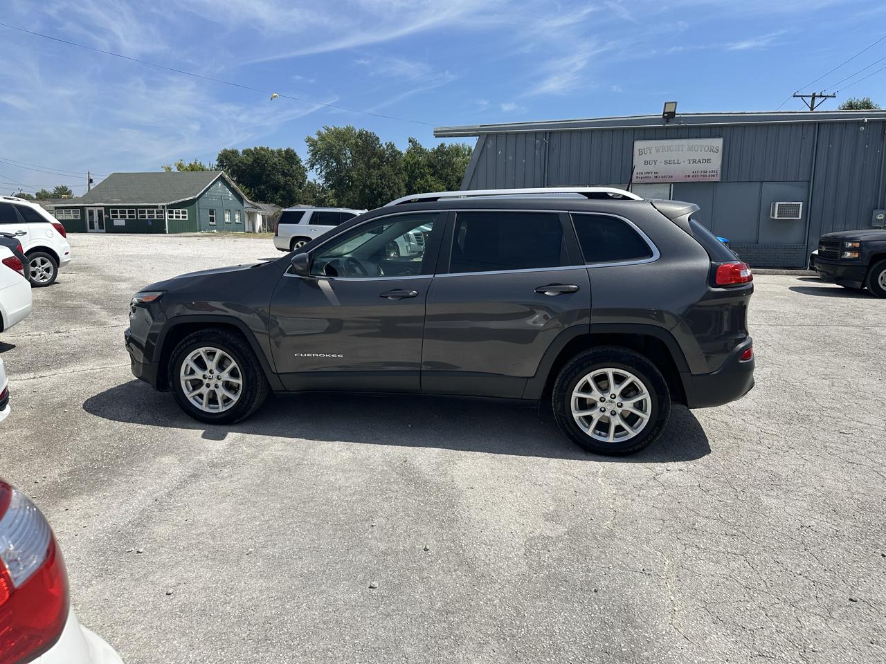 Jeep Cherokee Latitude FWD 2017