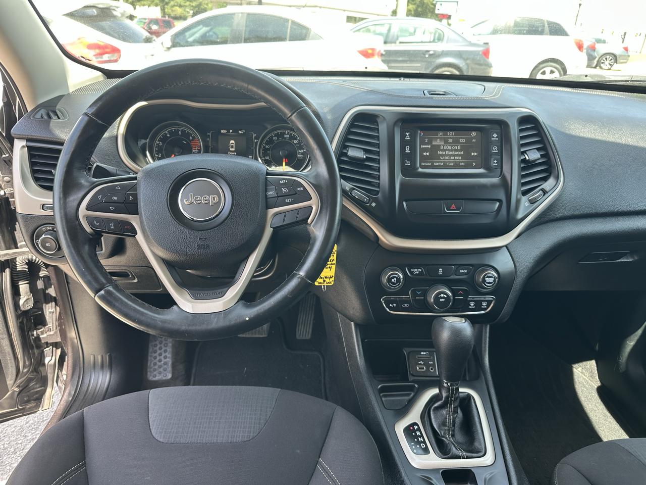Jeep Cherokee Latitude FWD 2017