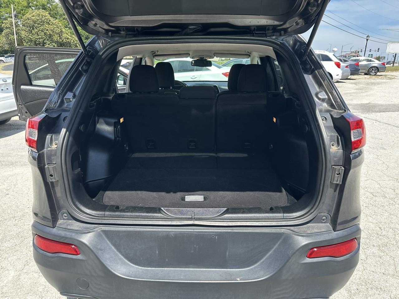 Jeep Cherokee Latitude FWD 2017