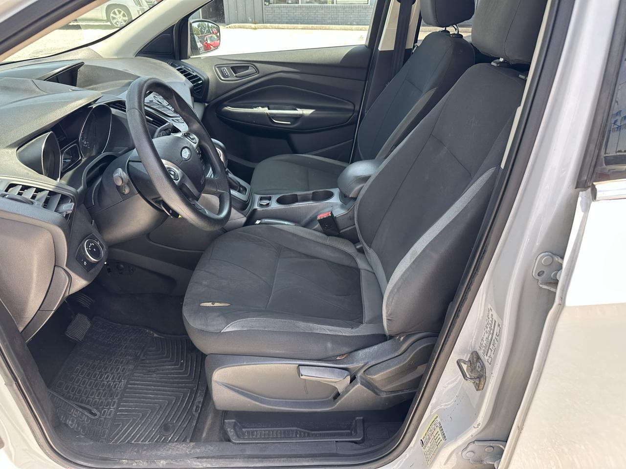 Ford Escape S FWD 2016
