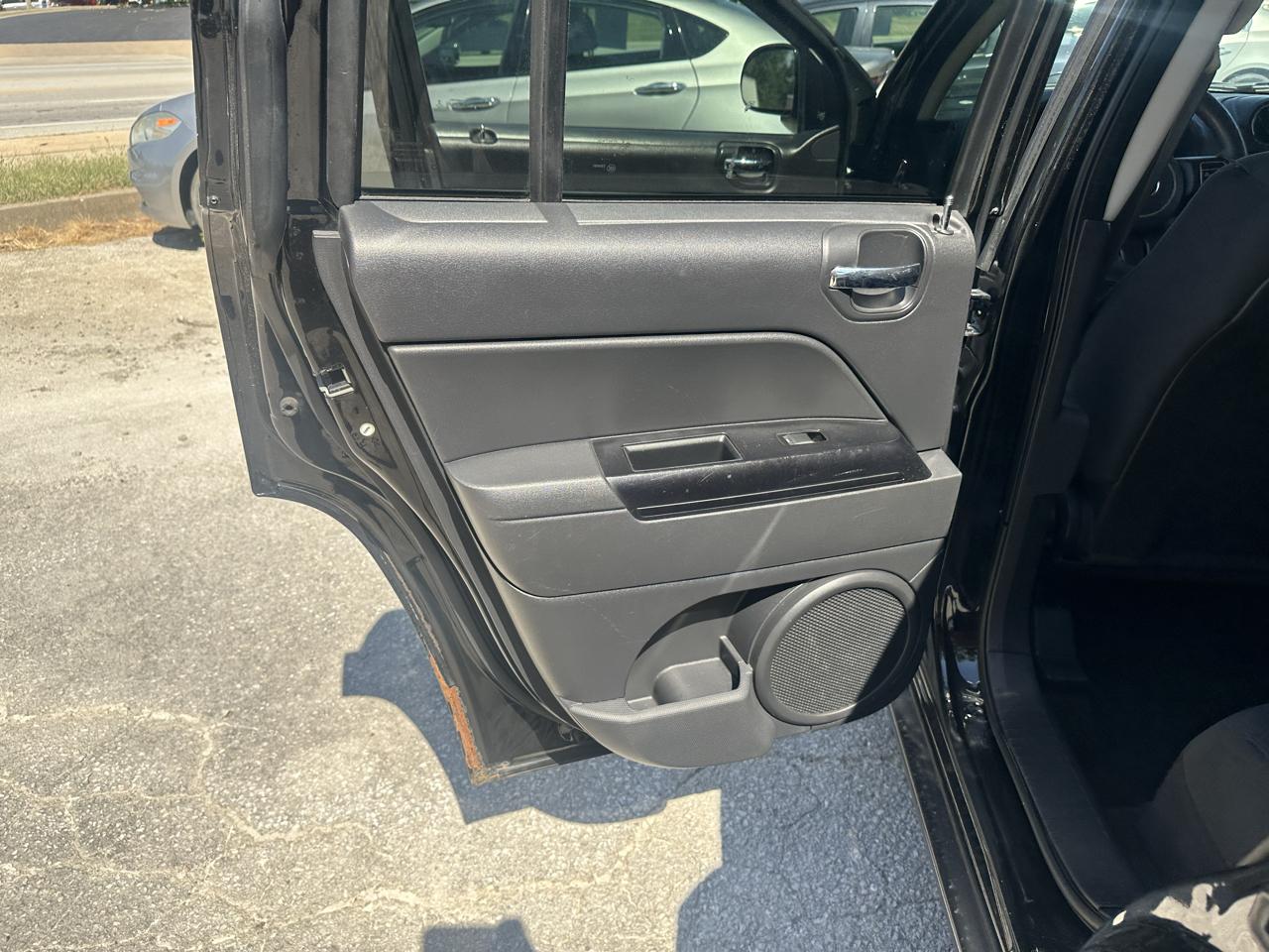 Jeep Compass photo 14