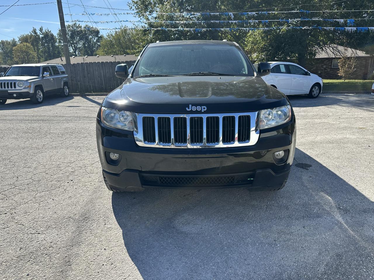 Jeep Grand Cherokee Laredo 4WD 2011