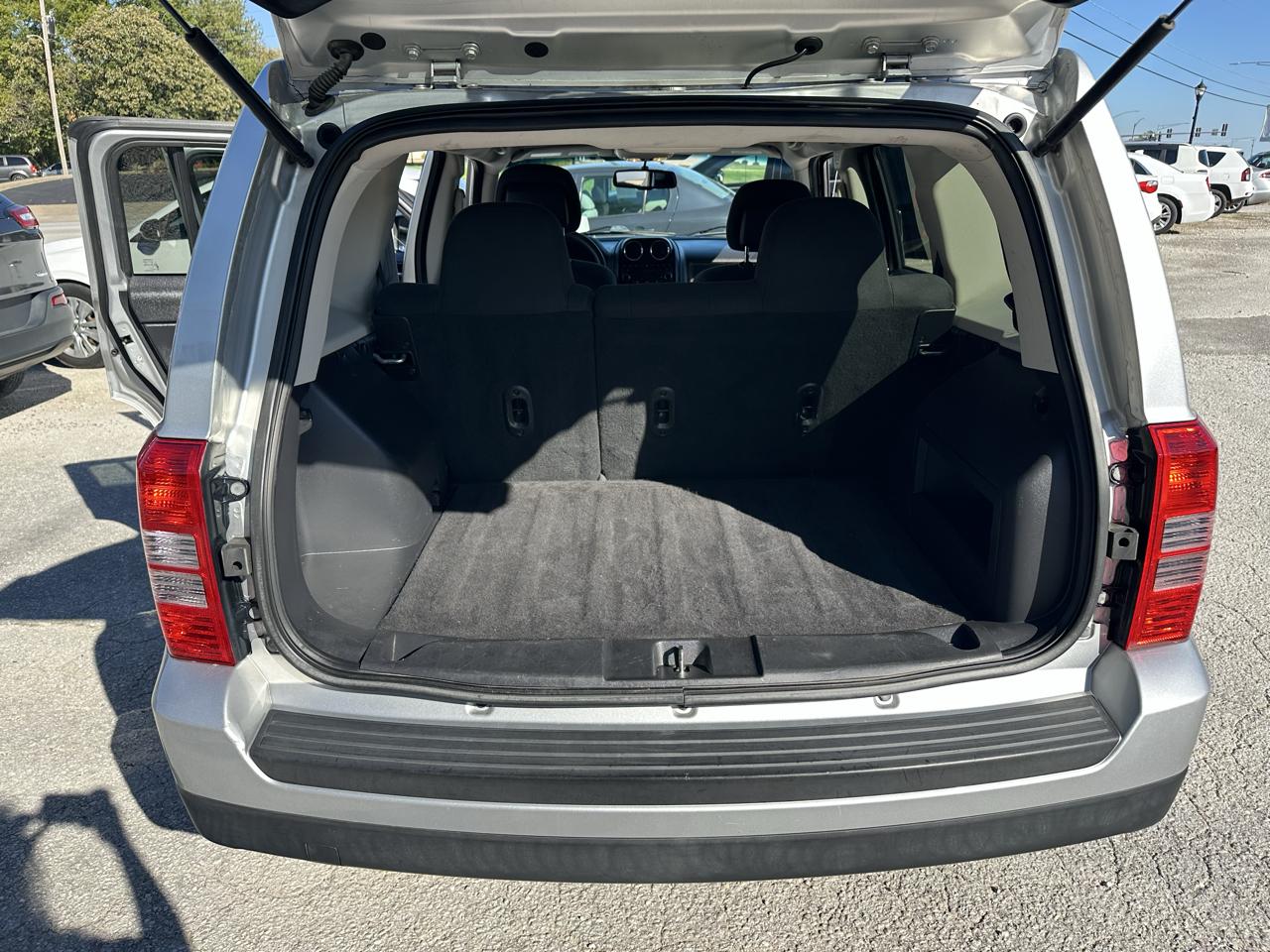 Jeep Patriot Sport 2WD 2014