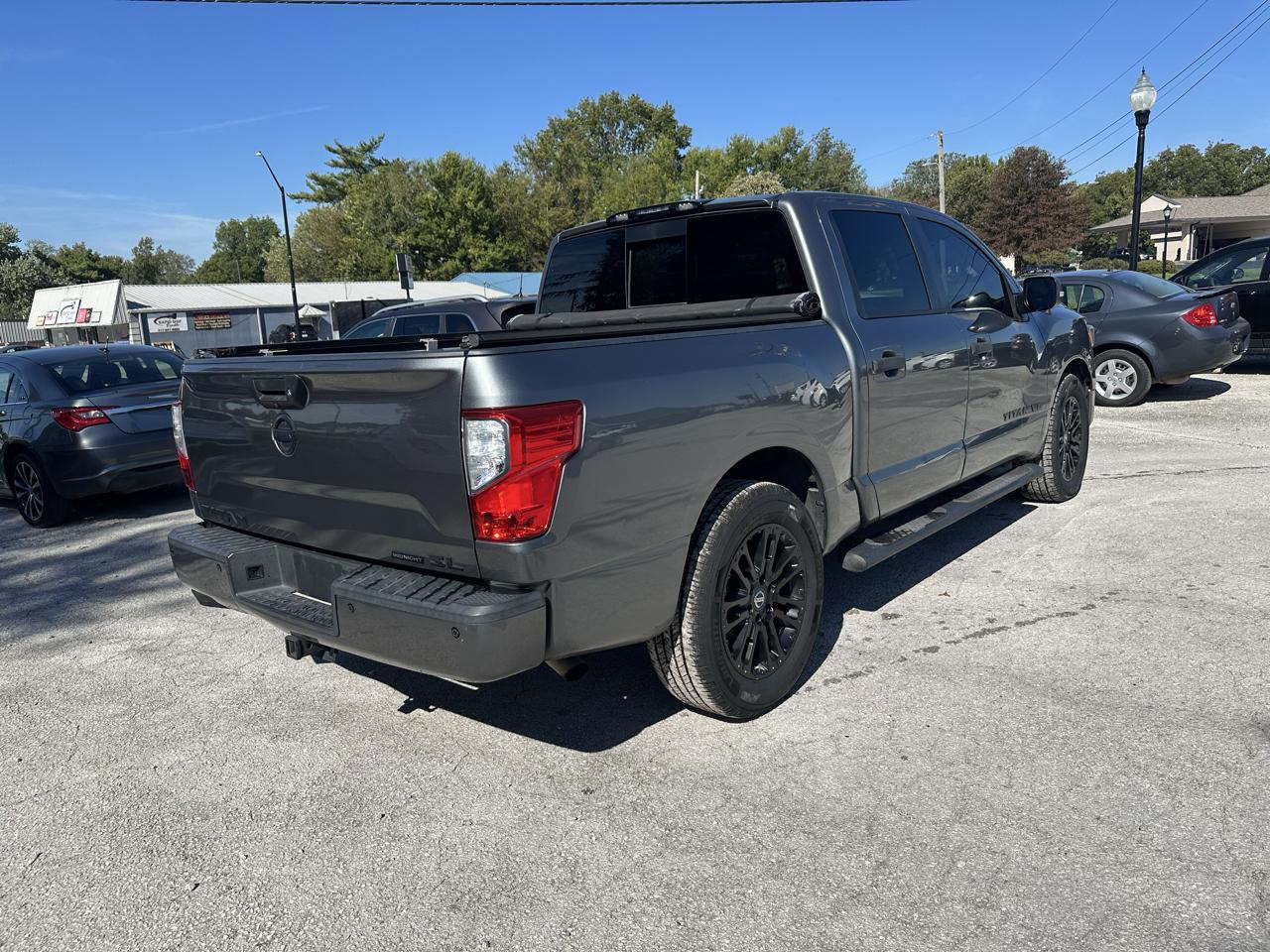 Nissan Titan Platinum Reserve Crew Cab 2WD 2018