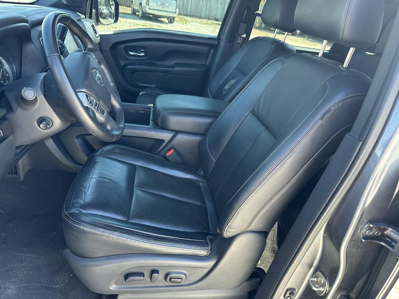 Nissan Titan Platinum Reserve Crew Cab 2WD 2018