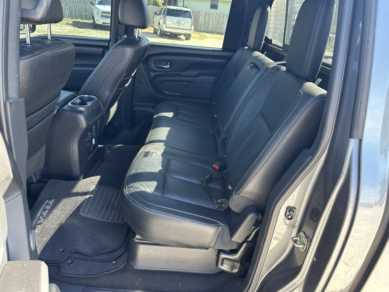 Nissan Titan Platinum Reserve Crew Cab 2WD 2018