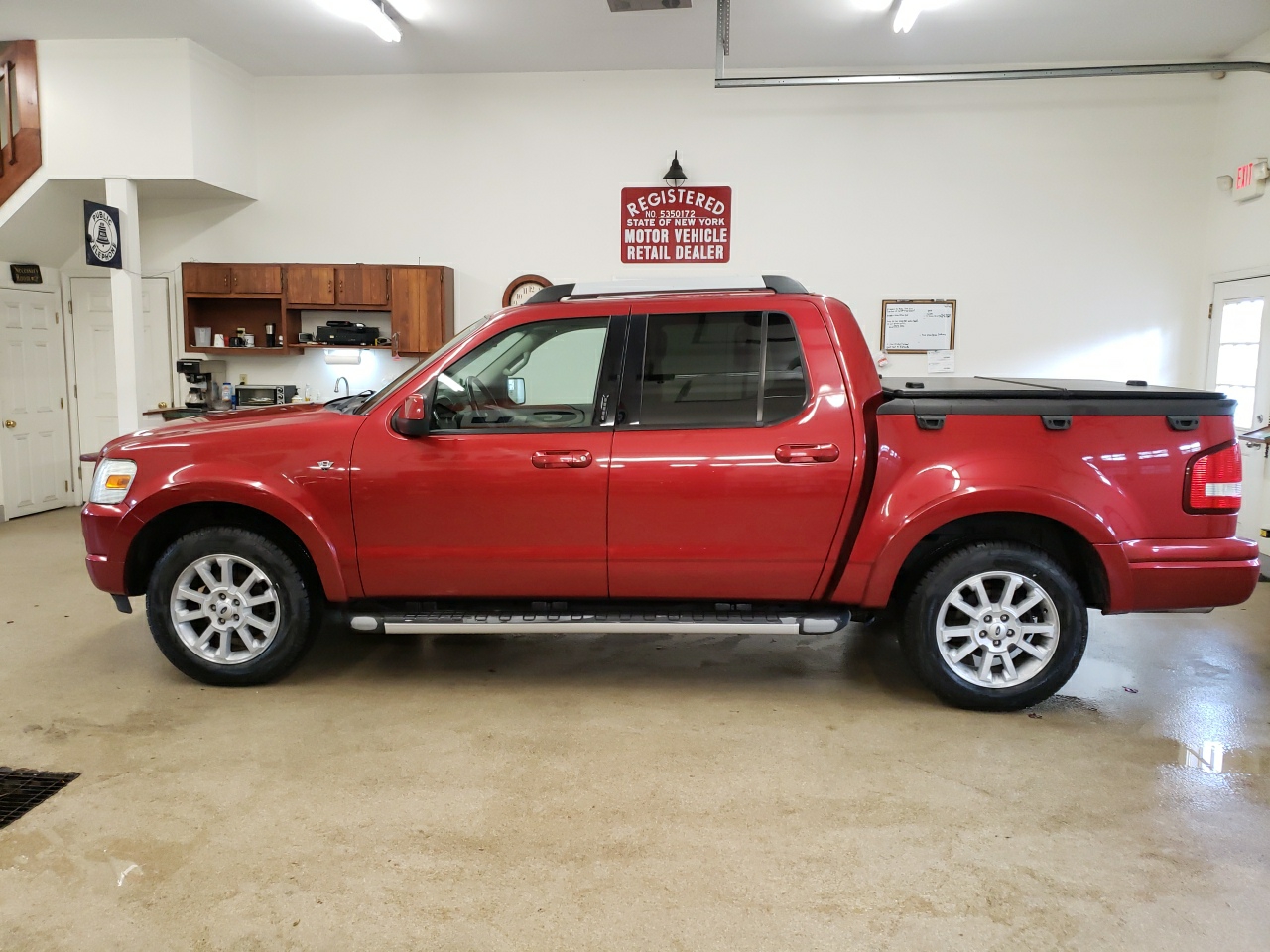 Used 2007 Ford Explorer Sport Trac 4WD 4dr V8 Limited for Sale in