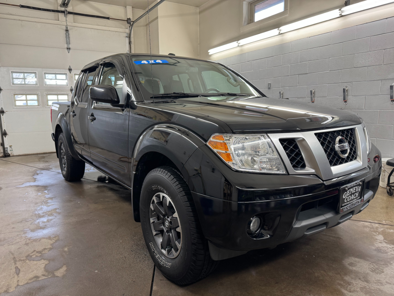2015 Nissan Frontier 4WD Crew Cab SWB Auto PRO-4X