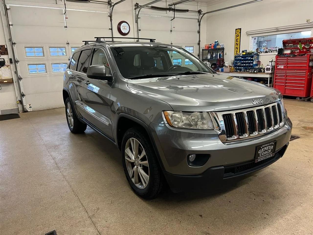 2013 Jeep Grand Cherokee 4WD 4dr Laredo