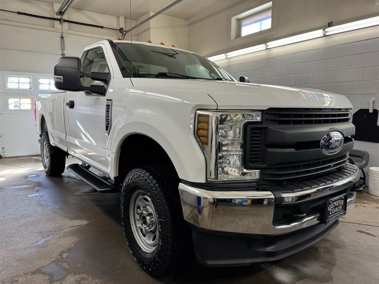 2018 Ford Super Duty F-250 SRW XLT 4WD Reg Cab 8' Box