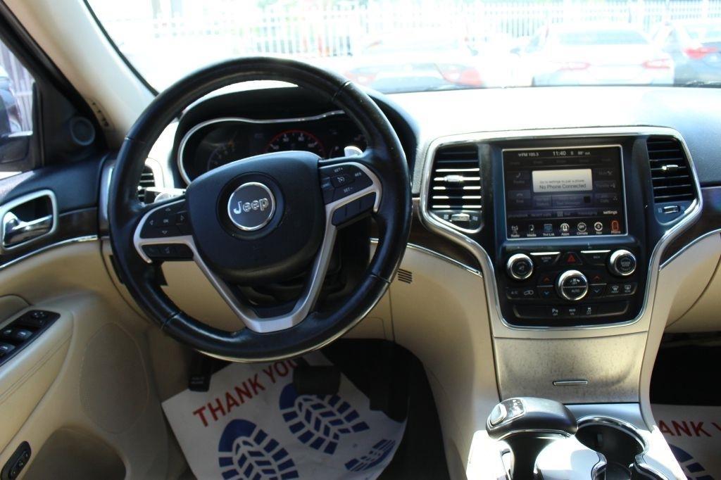Jeep Grand Cherokee Limited 2WD 2015