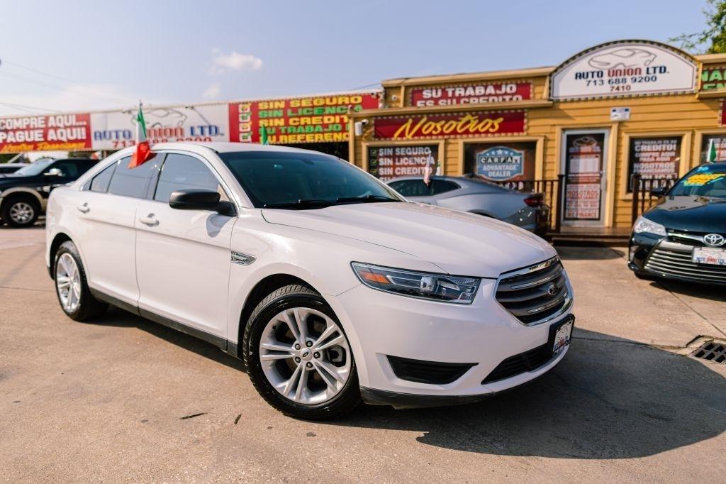 Ford Taurus SE FWD 2016