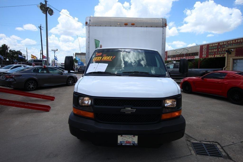 Chevrolet Express LS 3500 2009