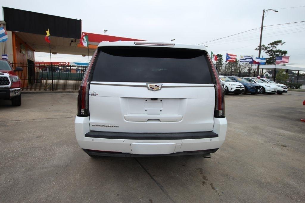 Cadillac Escalade Platinum 4WD 2018