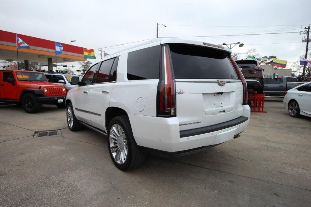 Cadillac Escalade Platinum 4WD 2018