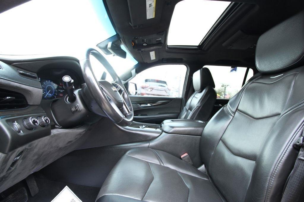 Cadillac Escalade Platinum 4WD 2018