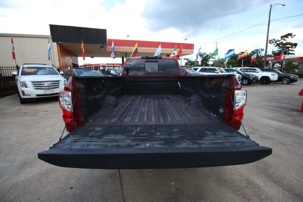 Nissan Titan 4WD 2017