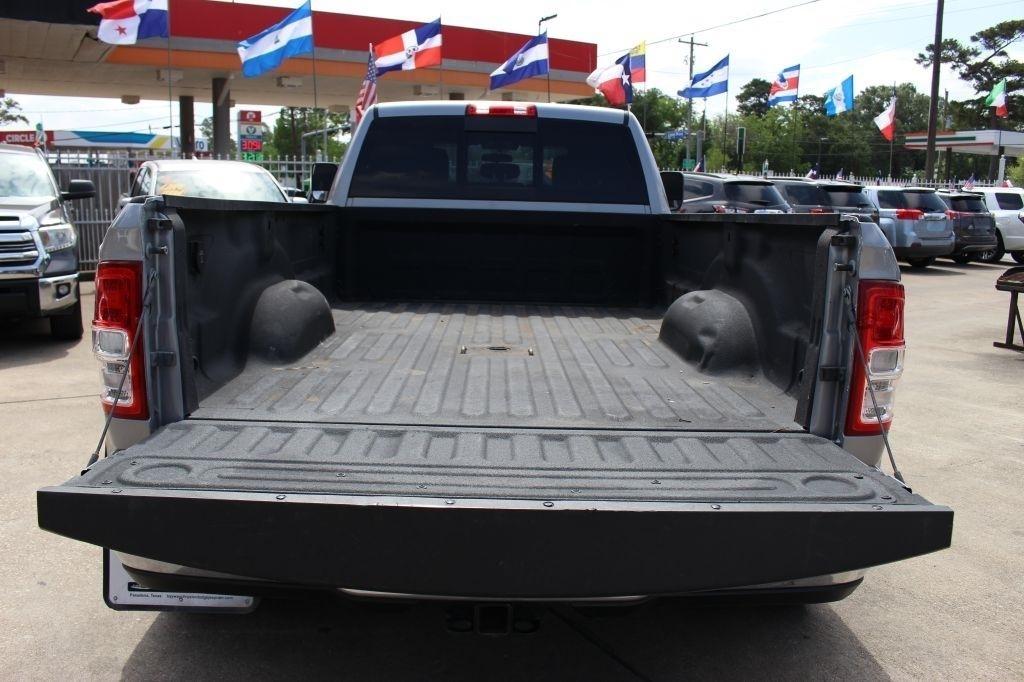 RAM 3500 Tradesman Crew Cab 4WD DRW 2022