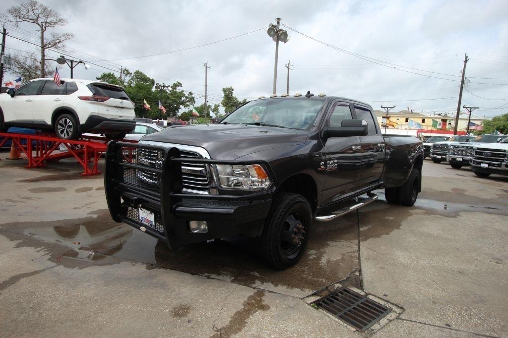 RAM 3500 SLT Crew Cab LWB 4WD DRW 2017