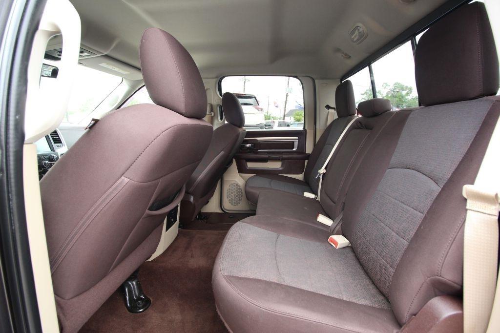 RAM 3500 SLT Crew Cab LWB 4WD DRW 2017