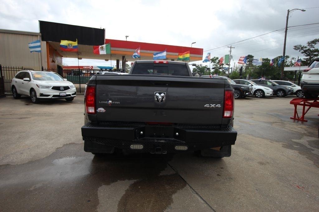 RAM 3500 SLT Crew Cab LWB 4WD DRW 2017