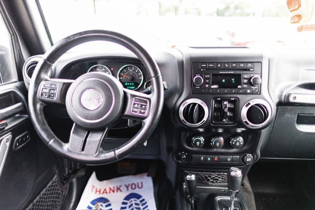 Jeep Wrangler Unlimited Sahara 4WD 2016