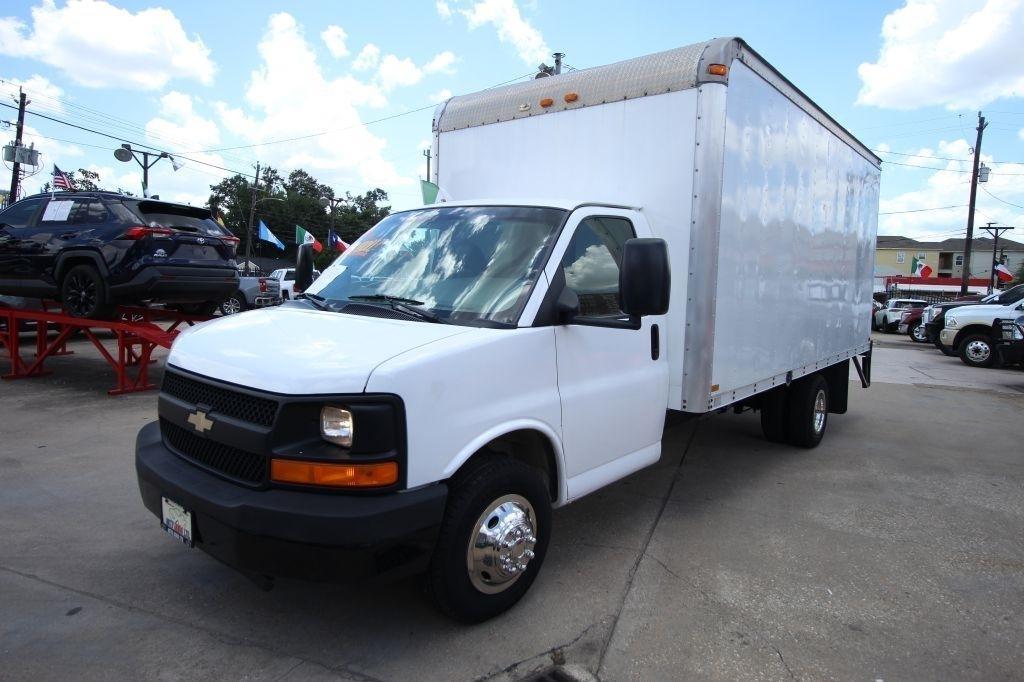 Chevrolet Express LS 3500 2009