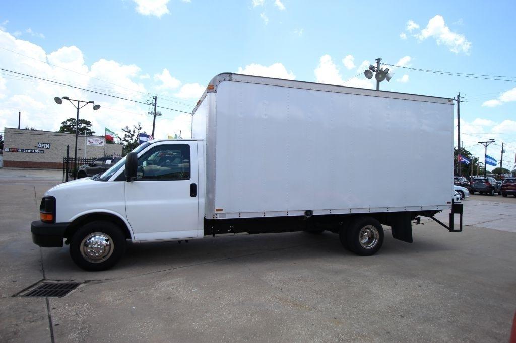 Chevrolet Express LS 3500 2009