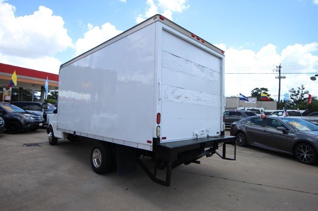 Chevrolet Express LS 3500 2009